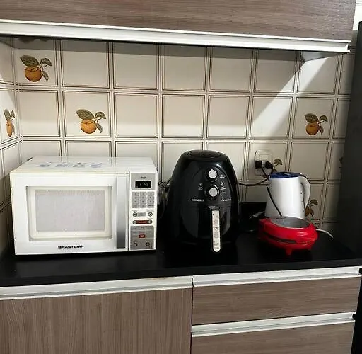 Amplo Apartamento Com 2 Garagens