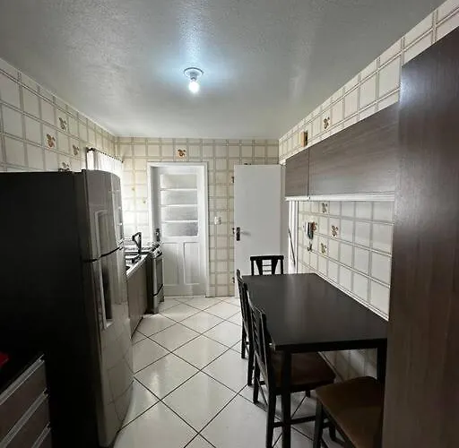 Amplo Apartamento Com 2 Garagens