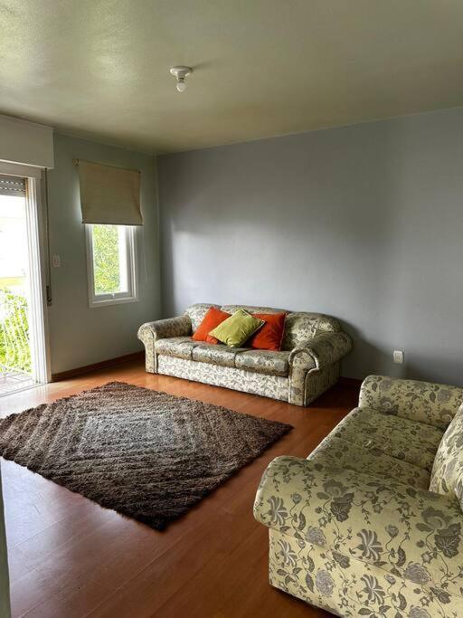 Amplo Com 2 Garagens Apartamento